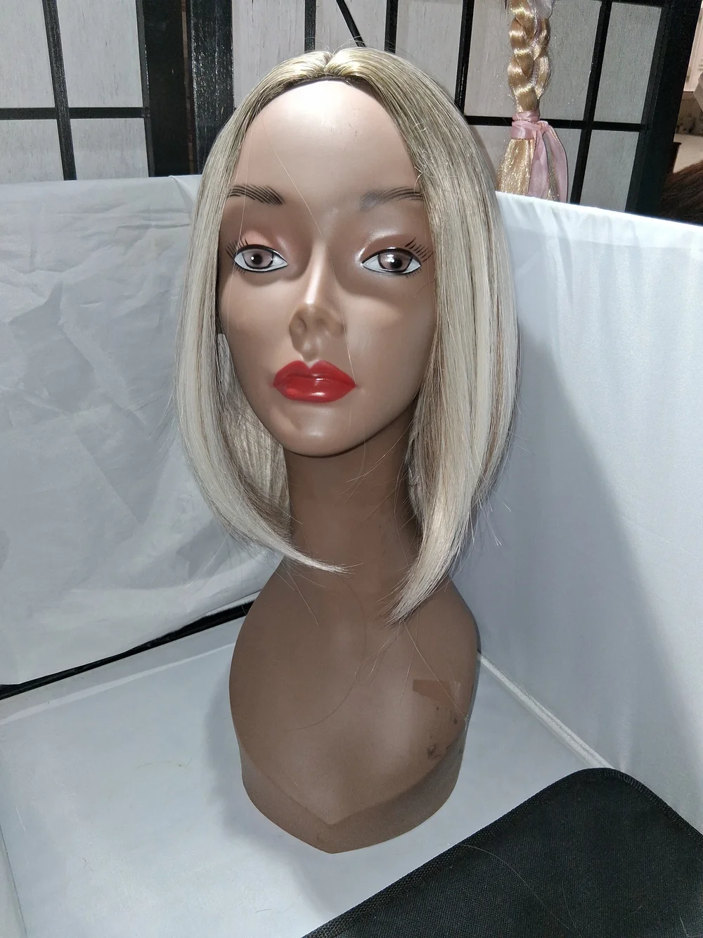 Blonde Highlight Bob Wig - Stylish Women Hair